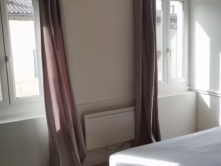 loue studio meublé