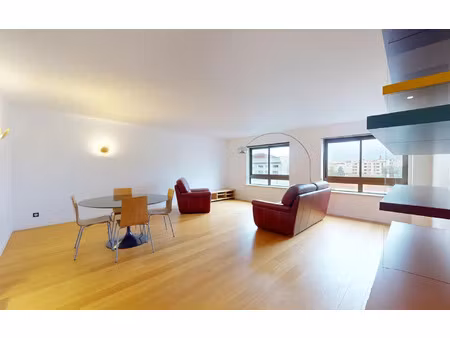 location appartement  139.41 m² t-5 à lyon 4  2 350 €