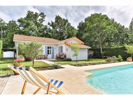 maison de 3 pièces de 110 m² à arès