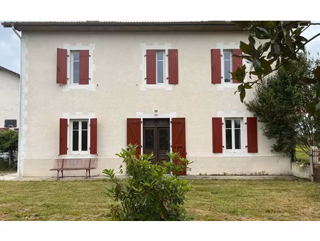 location maison  m² t-6 à pomarez  1 000 €