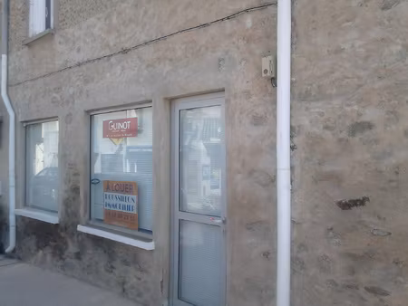 saint andré local professionnel au coeur du village