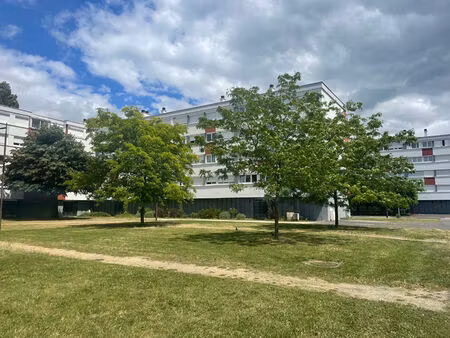 appartement fleury les aubrais 4 pièce(s) 74 m2