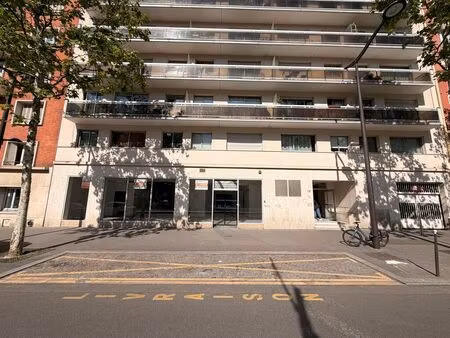 location commerce paris 75020 474m²