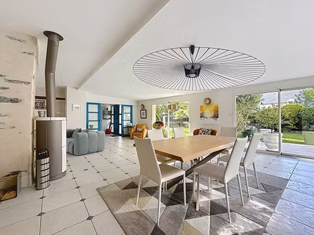 maison à vendre 9 pièces quartier st leonard a angers (49)