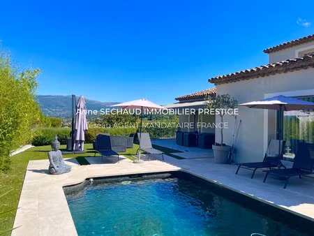 splendide contemporaine villa entierement renovee dans domaine ferme