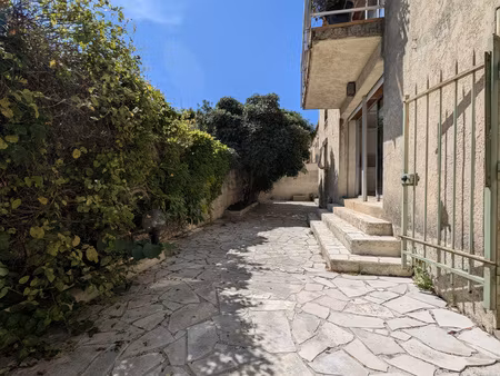 maison 5 pièces avec extérieur  terrasse et garage garigou