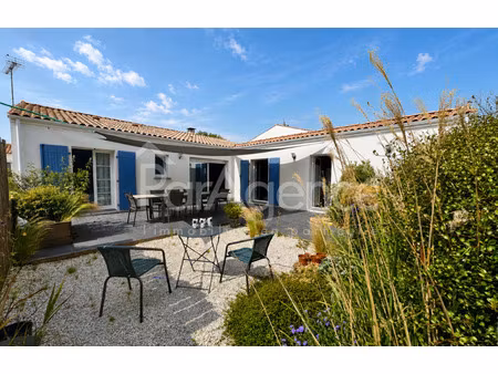 maison de plain pied 4 chambres jardin luxuriant