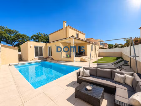 villa 4 chambres  piscine  garage