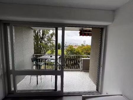 appartement t1 le bouscat - 30 m2 - 700 euros ttc