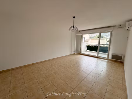 t3 avec terrasse 14 chemin vallon de toulouse 13009 marseill