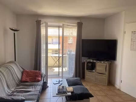 t2 dans residence securisee a caussade