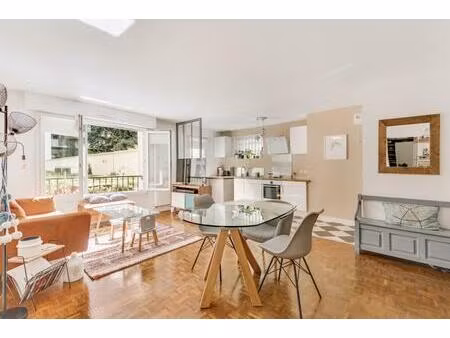 paris 18 – grandes carrieres - 3 pieces 2 chambres – 77m²