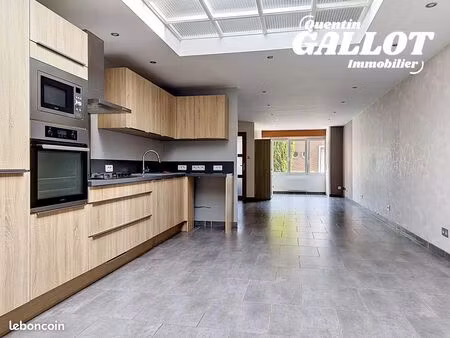 maison 4 pièces 99 m²