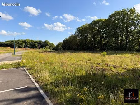 terrain 1 200 m² belbeuf