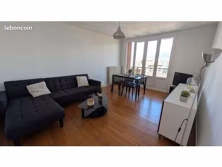 t3 meublé avec parking privé