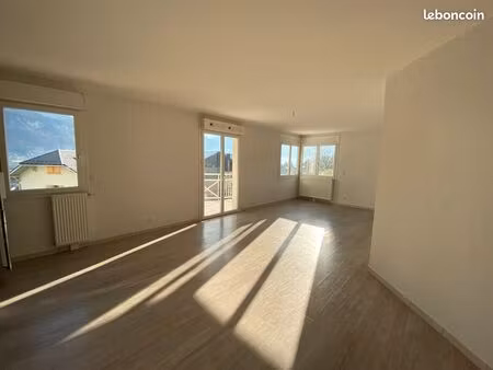 appartement 3 pièces 2 chambres 74 m2 sallanches