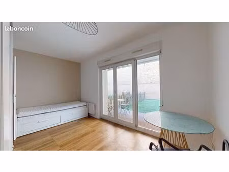 studio 2 pièces 17 m²