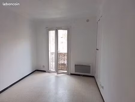 studio 1 pièce 25 m²