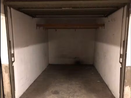 location garage/box 44100 nantes