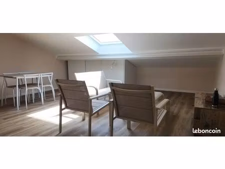 t1 bis meublé rénové 35 m² – dernier étage – centre libourne – clim – dispo fin juin