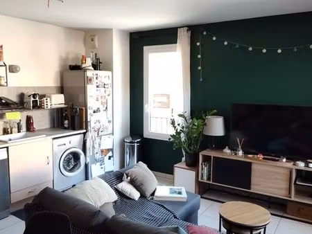 t3 57m² meublé avec 2 places de parking