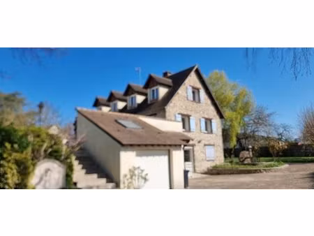maison sur sous sol 4 chambres piscine jardin 1 780 m2 gallardon