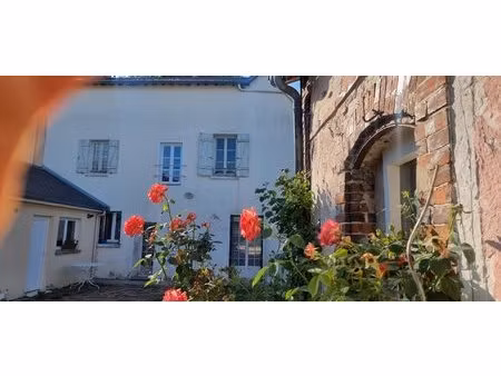 15 min de rambouillet maison ancienne et dépendances