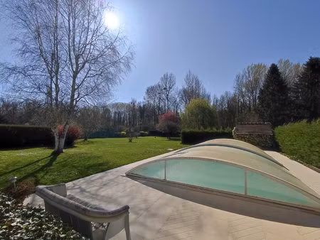 charmante maison ancienne 4 chambres avec piscine  garage  et duplex grand jardin de 2300.