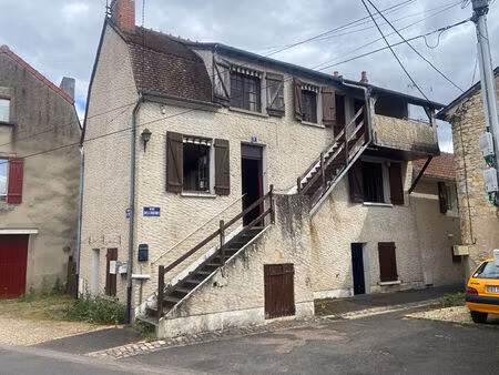 nevers centre ville  appartement indépendant en duplex de 88 m² hab avec jardin privatif