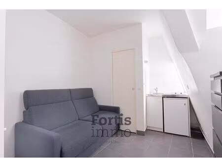 paris 9 - 1 pièce de 9m2 - blanche trinite