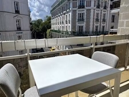 studio maublé avec balcon