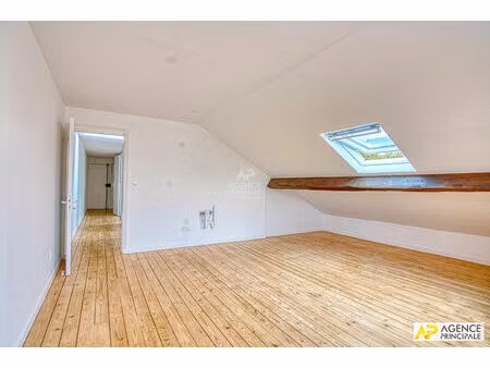 versailles notre-dame appartement 2 pièce(s) 60 m2 au sol (30 52 m² carrez ) situé au 3ème