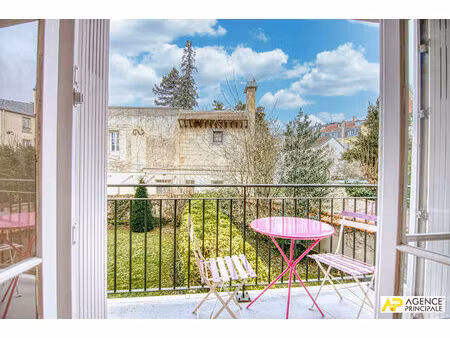 versailles notre-dame les prés appartement 2 pièces 42 m² carrez situé au 1er étage avec a