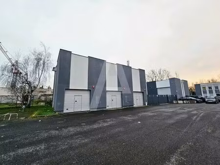 vente local d’activités evry courcouronnes 91080 600m²