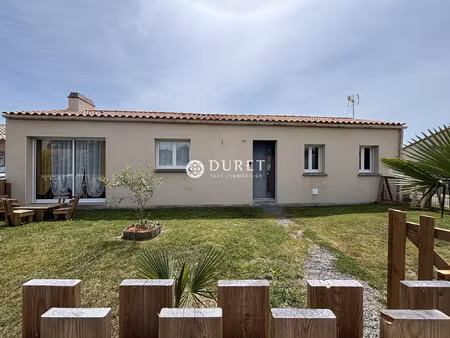 maison de plain-pied 3 chambres avec bureau  terrasse plein sud