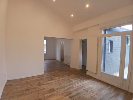 maison de ville entièrement rénovée - 3 chambres + studio indépendant attenant !
