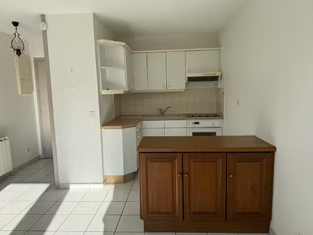 faverges. appartement t2 de 36.89m² avec parking privatif et cave