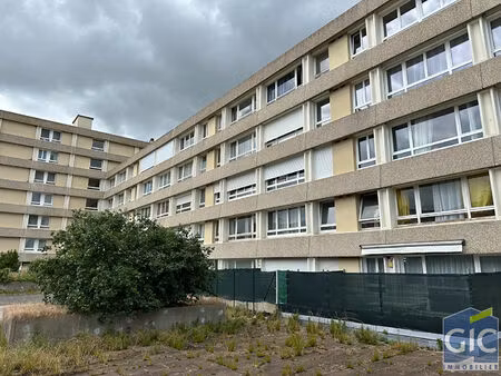a vendre en exclusivite un grand 2pp herouville haute folie