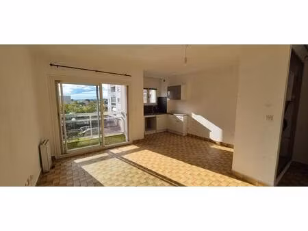 palavas f1 28 m2 terrasse & parking