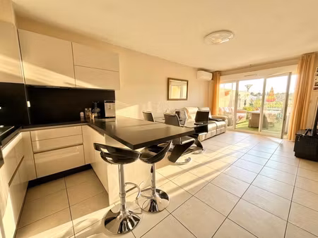 saint-cyprien appartement t3 avec terrasse  garage et parkin
