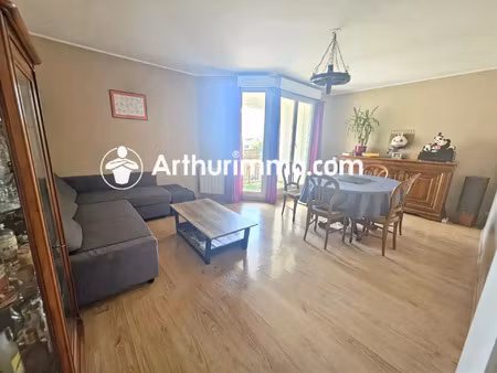 vente appartement 3 pièces 66 m2 à savigny-le-temple