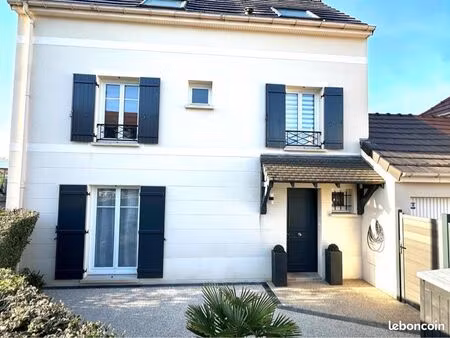 maison familiale 6 pièces – 106 m² – 5 chambres – nangis (77370)