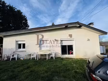 maison de plain pied trois chambres a naves avec jardin