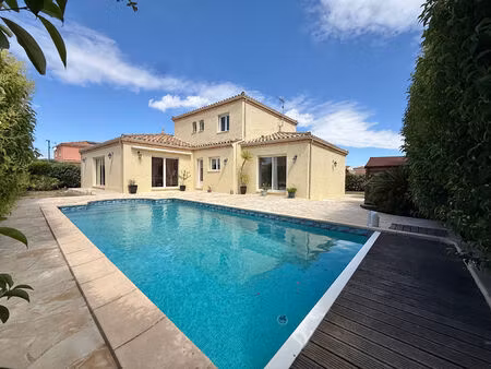 claira villa 4 faces avec piscine