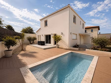 exclusivite - villa - corneilhan - 6 pièces - 162.18 m²