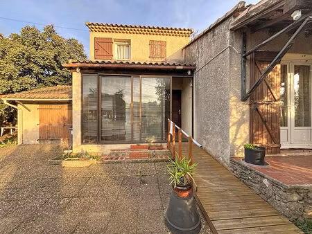 villa pelissanne 4 pièce(s) 79.19 m2