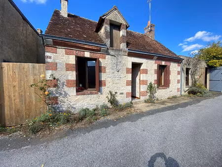 15 km la ferte bernard  maison à rénover deux chambres