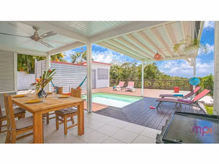 charmante villa t3 + pièce indépendante avec piscine et vue