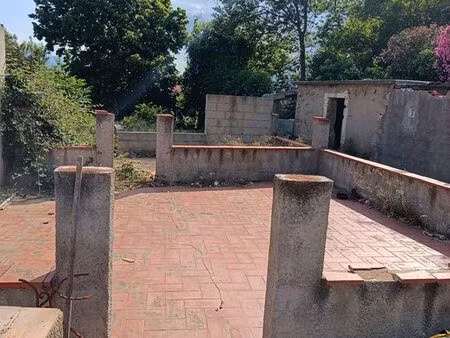 terrain constructible cœur de village
