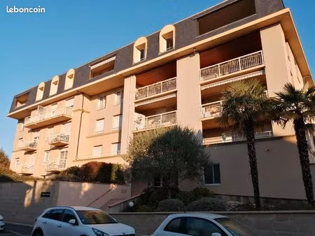 studio 20 m2 avec balcon proche hopital
